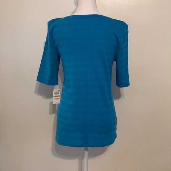 BLUE TEXTURED TOP ✨✨✨ - Picture 4 of 4